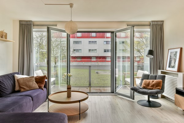 Medium property photo - Ladogameerhof 113, 1060 RE Amsterdam